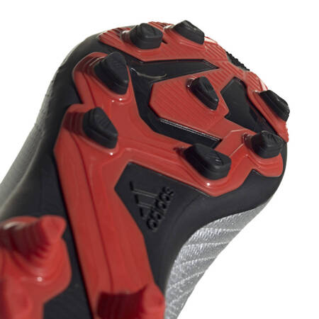 Buty piłkarskie adidas Predator 19.4 FxG JR srebrne G25822